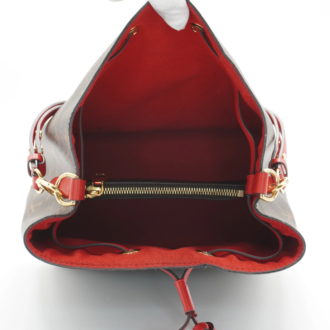 LOUIS VUITTON Monogram Noe Noe MM Bucket Bag LOUIS VUITTON