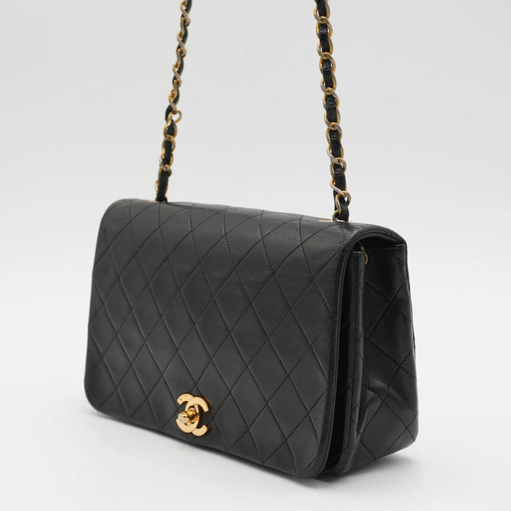 CHANEL Classic Quilted Leather Flap Bag Gold Hardware CHANEL