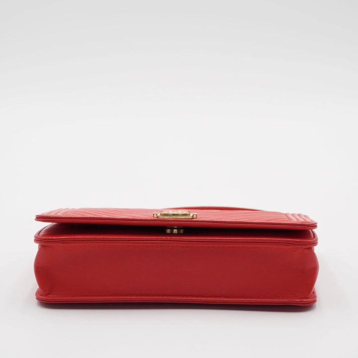 CHANEL Red V-Stitch Wallet on Chain CHANEL