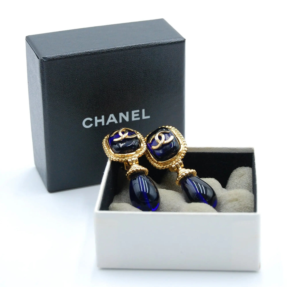CHANEL Vintage Classic Precious Metal Earrings - BAGPHIC