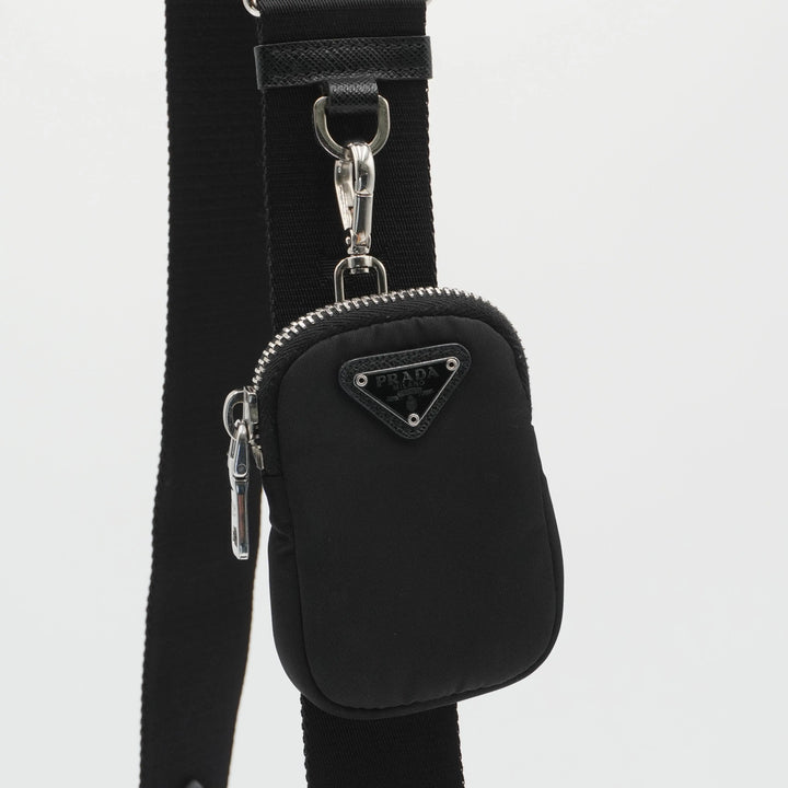PRADA Black Nylon Re-Edition 2005 Shoulder Bag PRADA