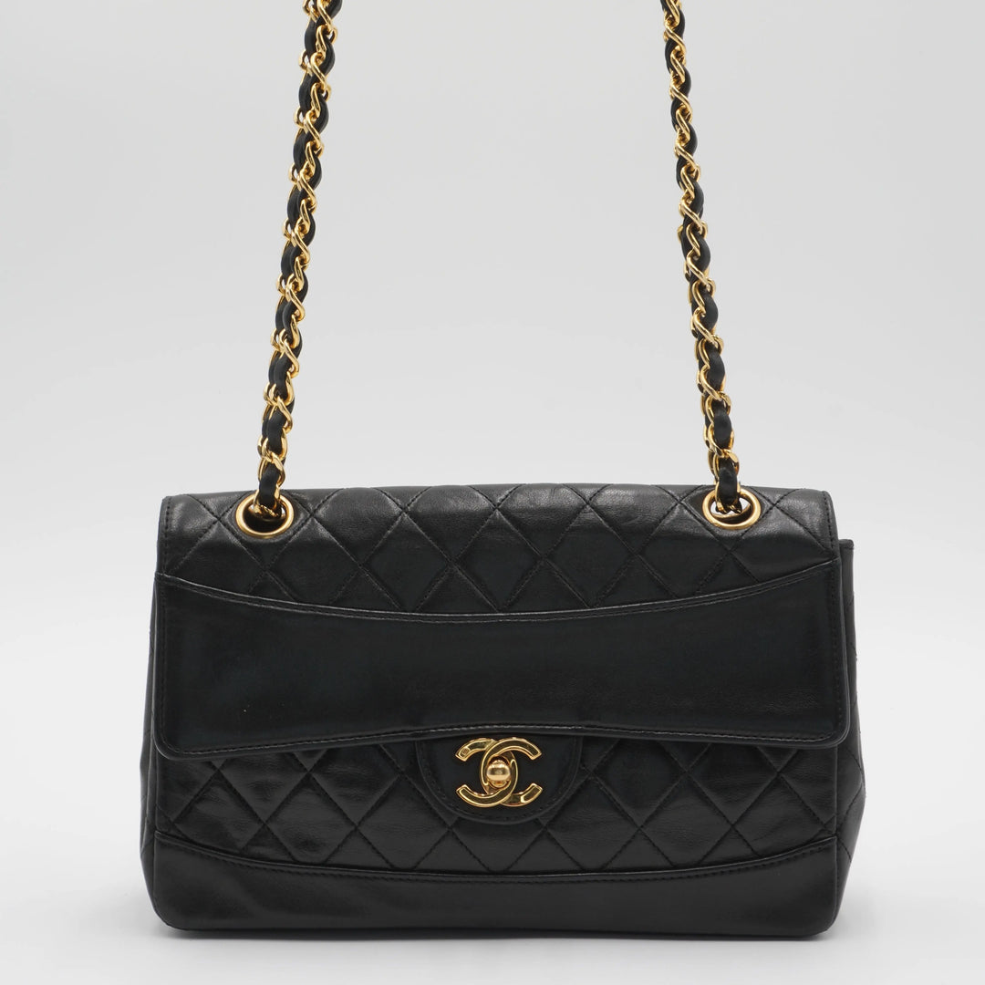 CHANEL Black Classic Single Flap Quilted Lambskin Shoulder Bag CHANEL