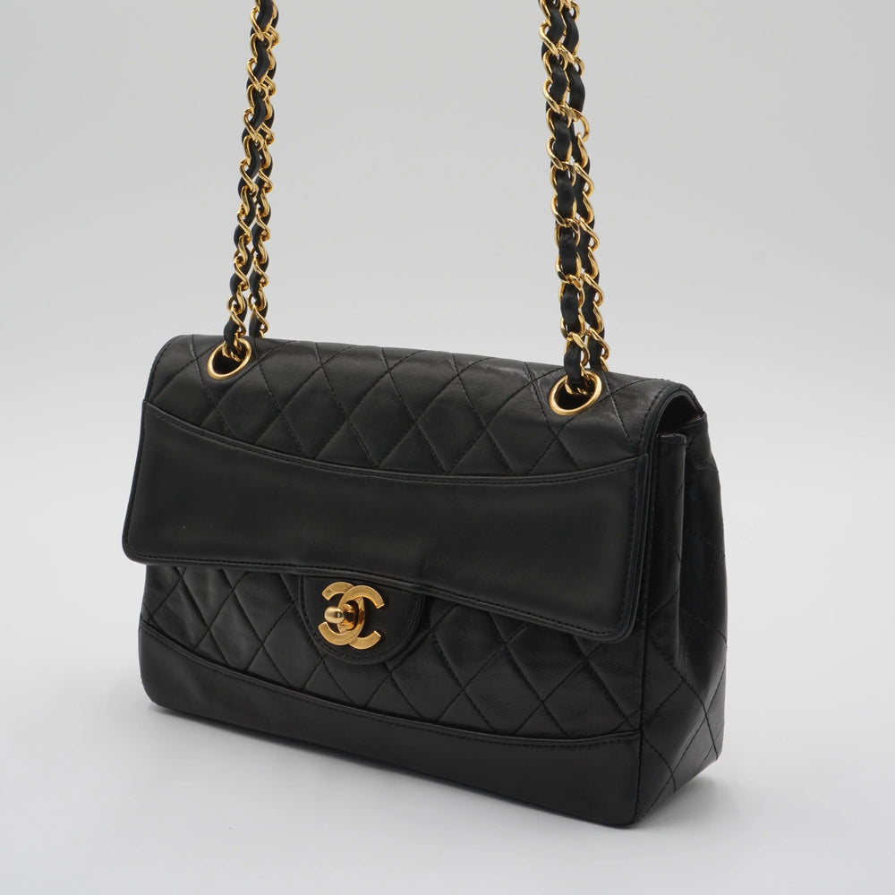 CHANEL Black Classic Single Flap Quilted Lambskin Shoulder Bag CHANEL