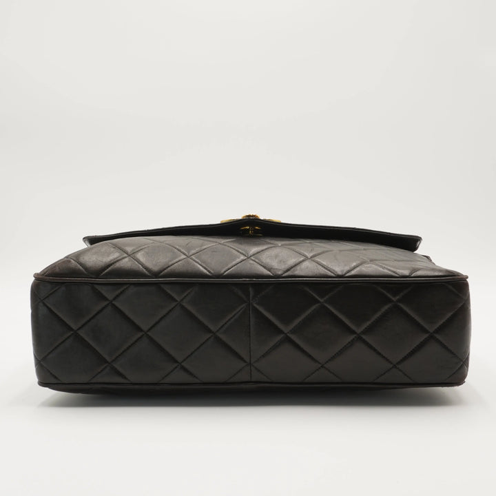 CHANEL Large Vintage Quilted Leather Shoulder Bag CHANEL