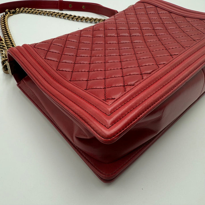 Pre-owned CHANEL Red Leather Quilted Boy Flap Bag Large