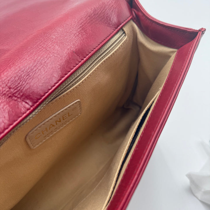 Pre-owned CHANEL Red Leather Quilted Boy Flap Bag Large